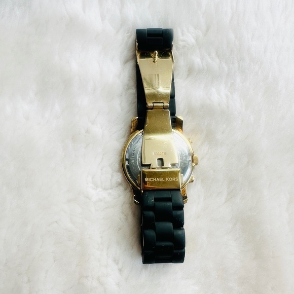 Michael Kors Runway Black and Gold Watch MK5191 - Picture 10 of 10